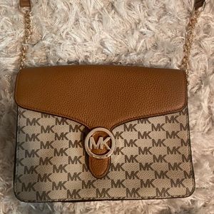 michael kors crossbody bag